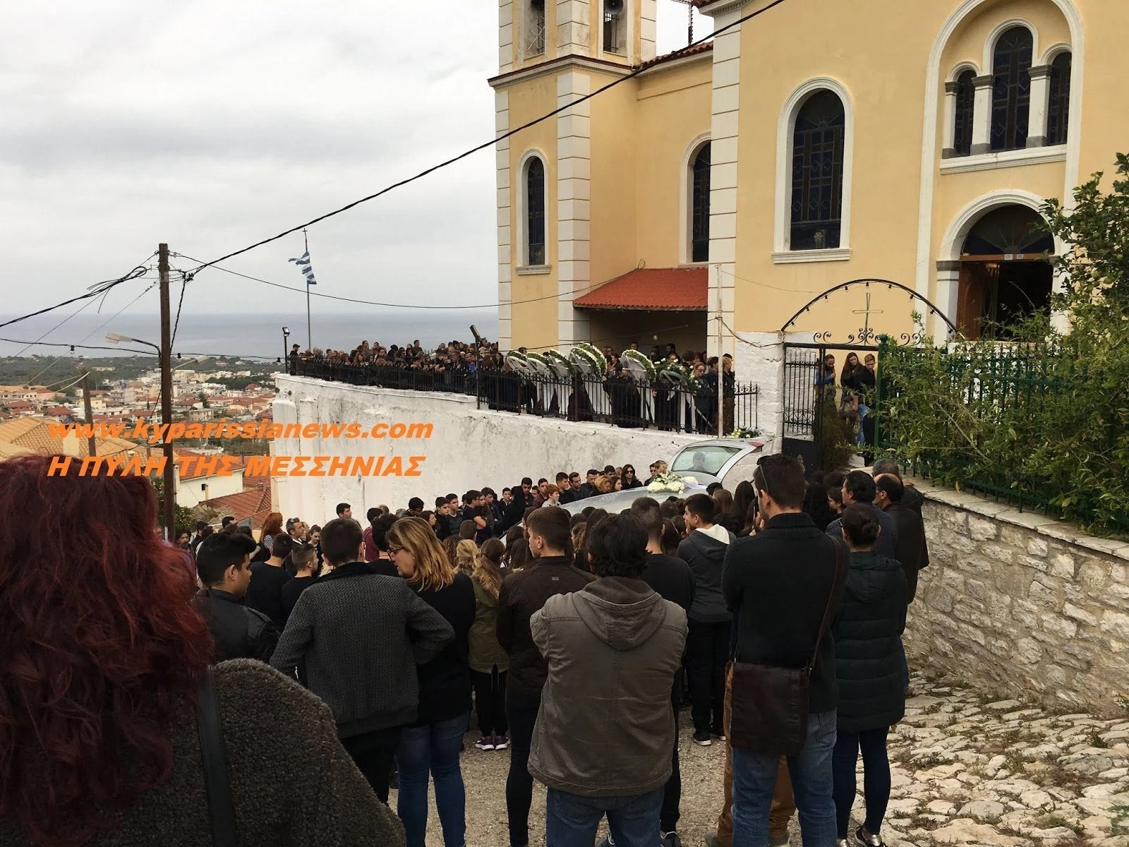 Ράγισαν καρδιές στην κηδεία του ενός 15χρονου στην Κυπαρισσία